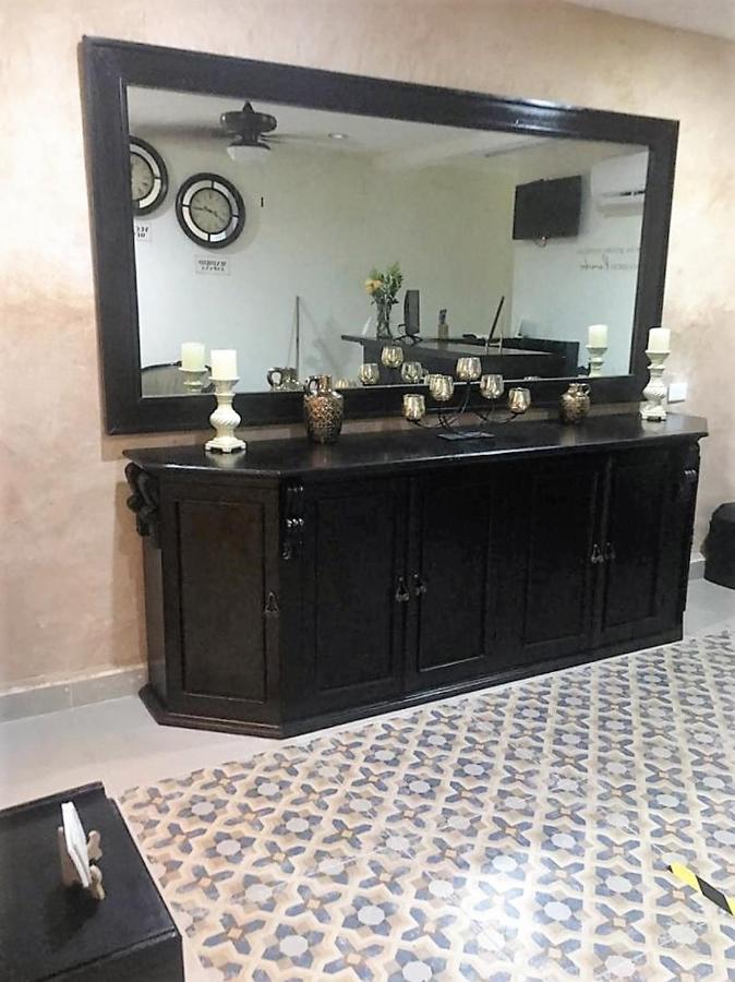 ואיאדוליד Hotel Recuerdos מראה חיצוני תמונה
