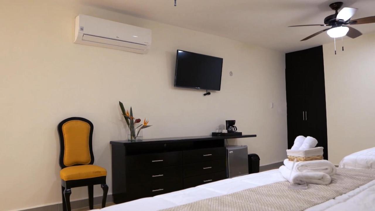 ואיאדוליד Hotel Recuerdos מראה חיצוני תמונה